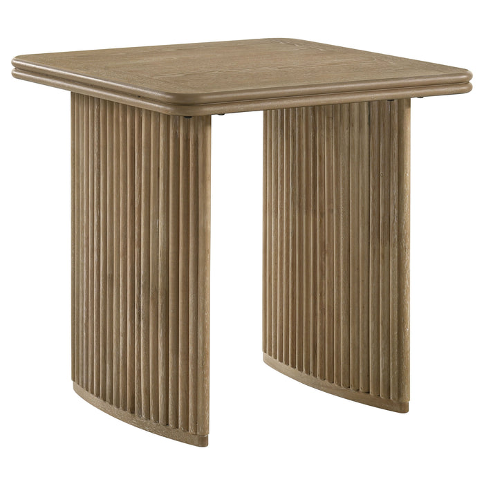 Light Brown / End Tables