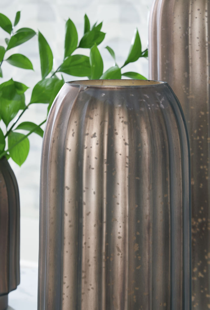Briarcott - Vase by Signature Design by Ashley® | Bel Furniture