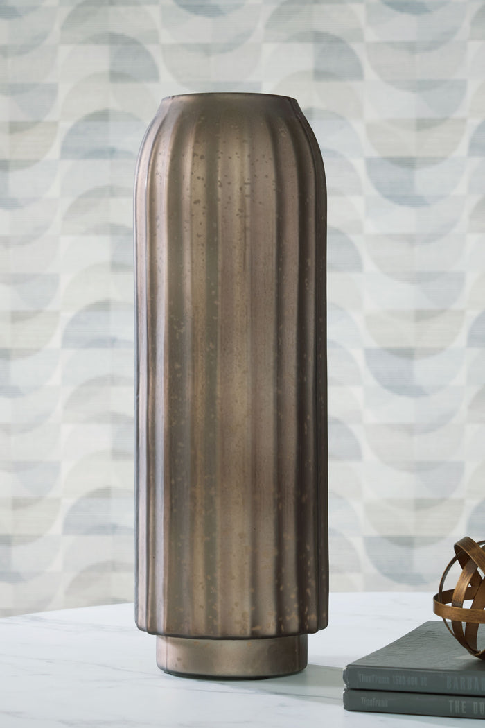 Briarcott - Vase by Signature Design by Ashley® | Bel Furniture