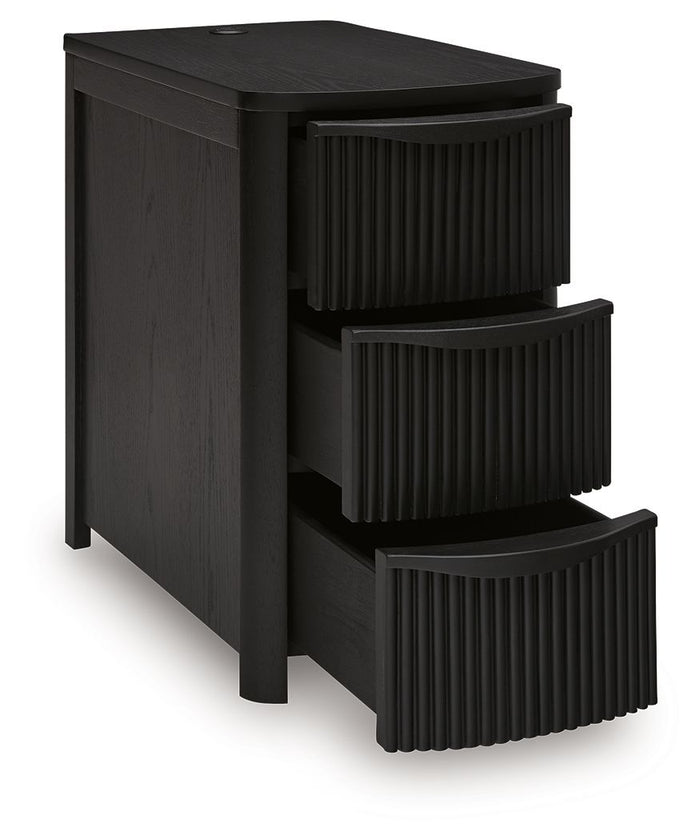 Camdill - Chair Side End Table - view 8
