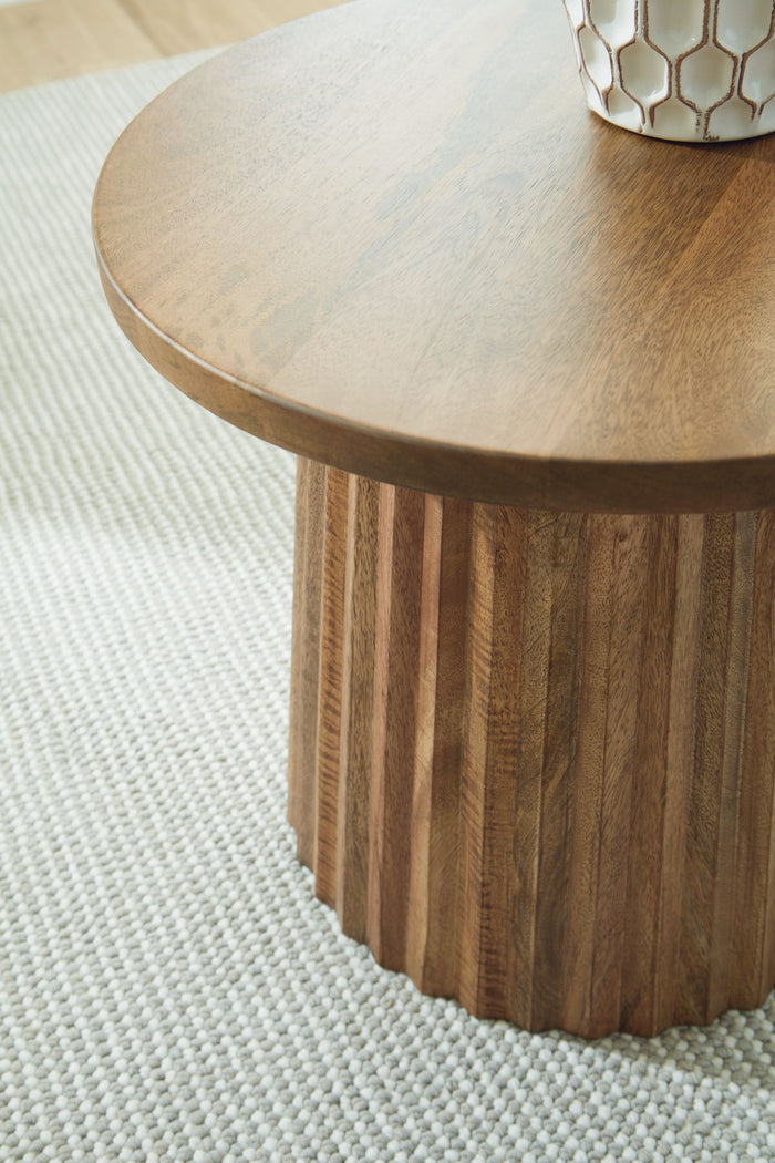 Ceilby - Accent Table by Signature Design by Ashley® | Bel Furniture