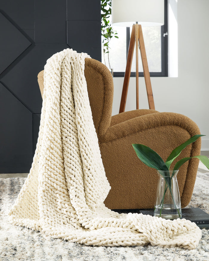 Chaddon - Throw by Signature Design by Ashley® | Bel Furniture