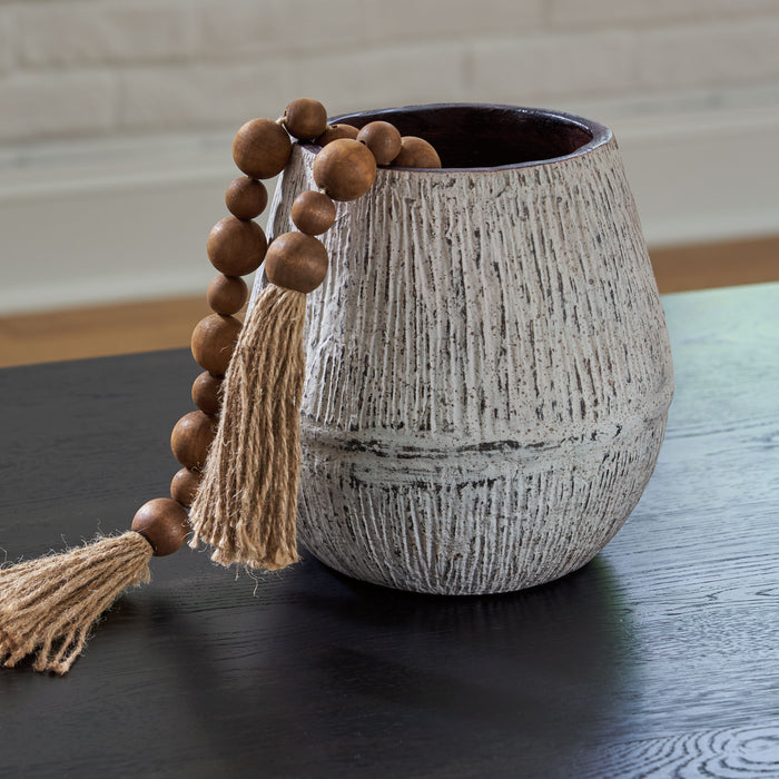 Claymount - Vase by Signature Design by Ashley® | Bel Furniture