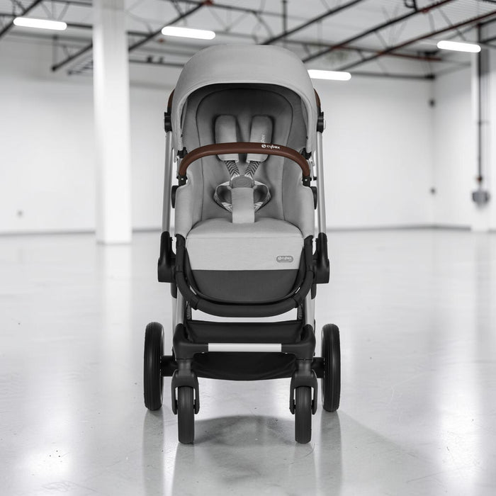 Cybex Eos Lux