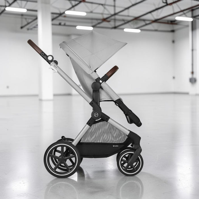 Cybex Eos Lux