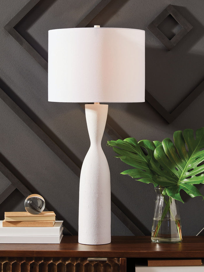Davinford - Poly Table Lamp - White - view 2