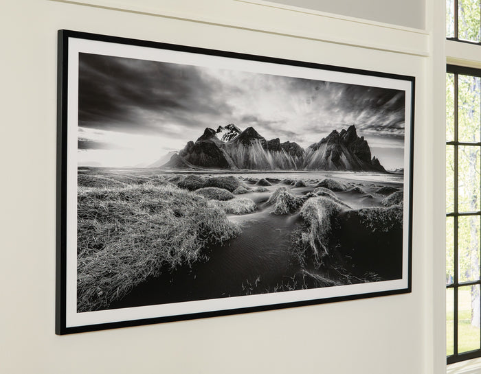 Delstone - Black / White - Wall Art by Signature Design by Ashley® | Bel Furniture