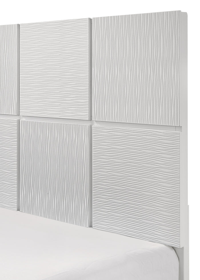 Denker Bed White