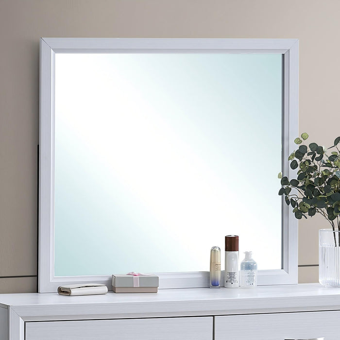 Glasgow - Mirror With Minimalist Design And Low Distortion Glass - view 3