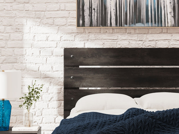 Hollivern - Panel Bed by Signature Design by Ashley® | Bel Furniture