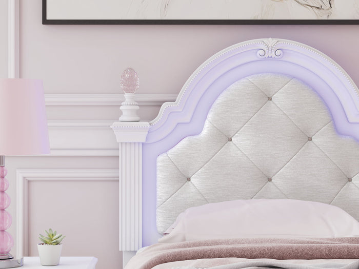 Kozlani - Upholstered Panel Headboard - view 3