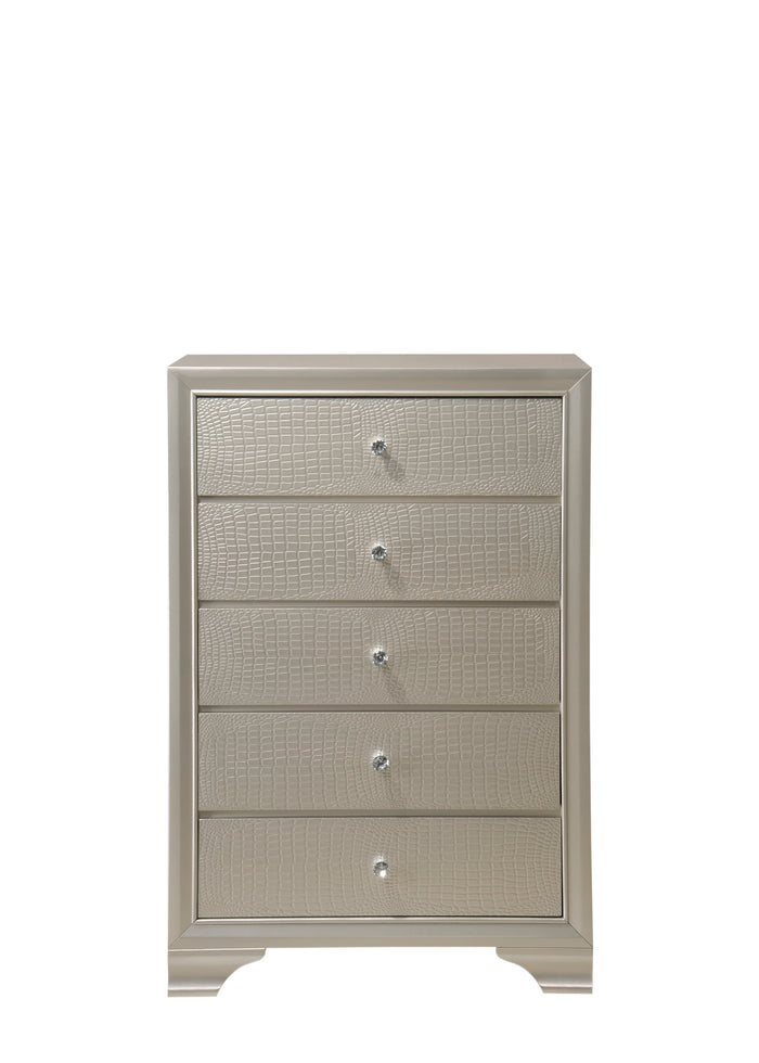 Lyssa Chest