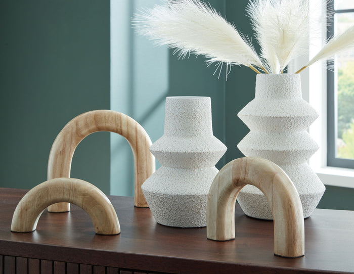 Maddwarth - White / Natural Brown - Accessory Set (Set of 5) by Signature Design by Ashley® | Bel Furniture