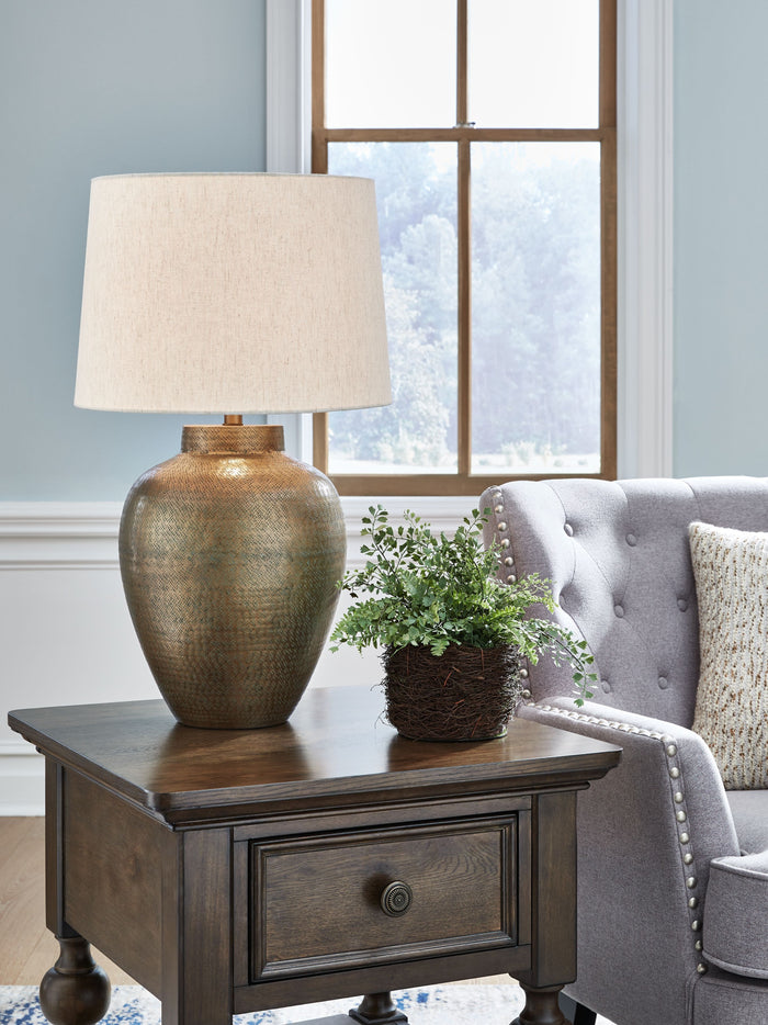 Madney - Antique Gold Finish - Metal Table Lamp by Signature Design by Ashley® | Bel Furniture