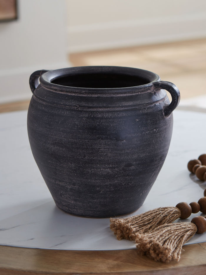 Meadie - 9" Vase by Signature Design by Ashley® | Bel Furniture