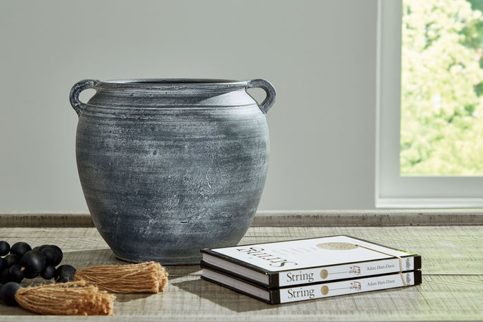 Meadie - 9" Vase by Signature Design by Ashley® | Bel Furniture