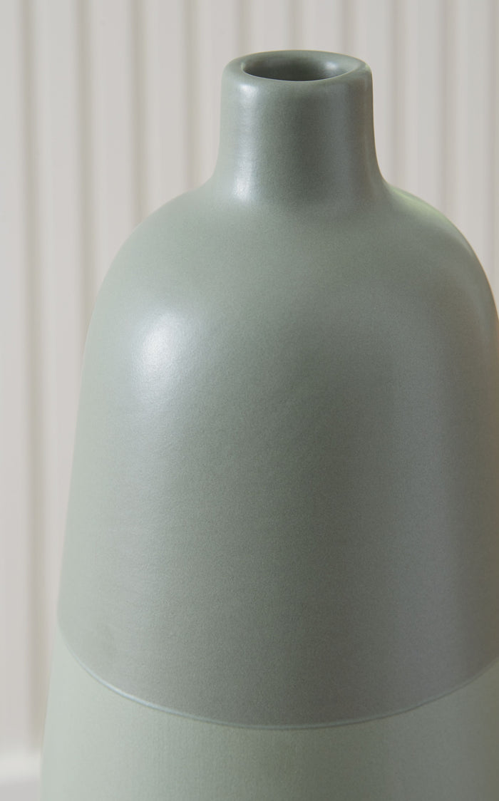 Peerland - Vase by Signature Design by Ashley® | Bel Furniture
