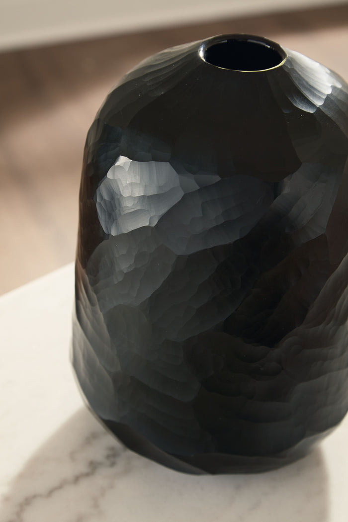 Ryanford - Vase by Signature Design by Ashley® | Bel Furniture